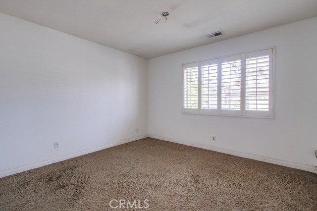 2180 Hamden Drive, Chula Vista CA: https://media.crmls.org/medias/668ddee8-0c36-46ff-b9b2-70bebf7d0533.jpg