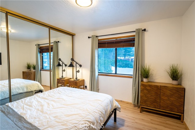 Detail Gallery Image 18 of 39 For 725 Temple Ln, Big Bear Lake,  CA 92315 - 3 Beds | 2/1 Baths