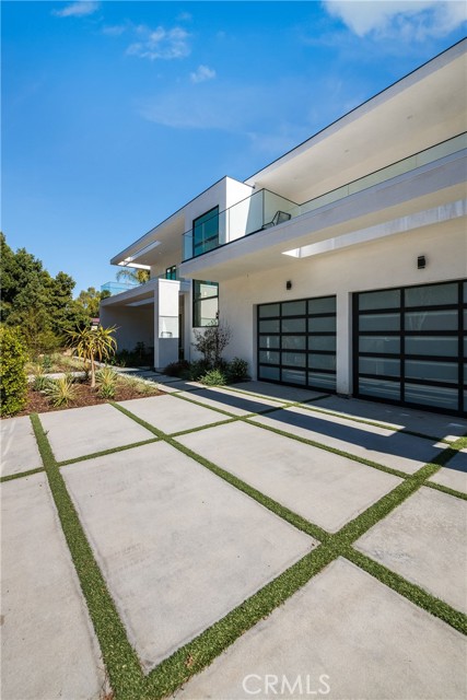 Detail Gallery Image 6 of 43 For 4930 Palomar Dr, Tarzana,  CA 91356 - 6 Beds | 6/1 Baths