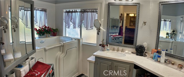 Detail Gallery Image 28 of 44 For 10975 Decker, Oak Hills,  CA 92344 - 3 Beds | 2 Baths