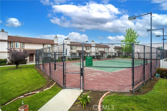 Detail Gallery Image 33 of 35 For 1240 N Citrus Ave #1,  Covina,  CA 91722 - 3 Beds | 3 Baths