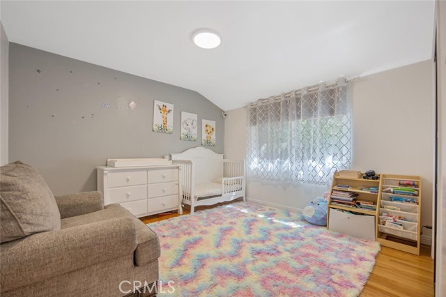 Detail Gallery Image 19 of 28 For 23818 Oxnard St, Woodland Hills,  CA 91367 - 3 Beds | 3 Baths