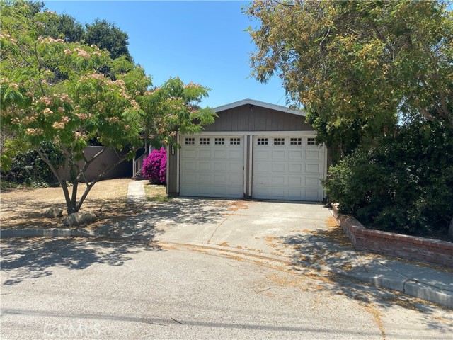 238 S 13th Street, Santa Paula CA: https://media.crmls.org/medias/668ff2b9-70b7-4884-ae31-bbe00c28c6f8.jpg