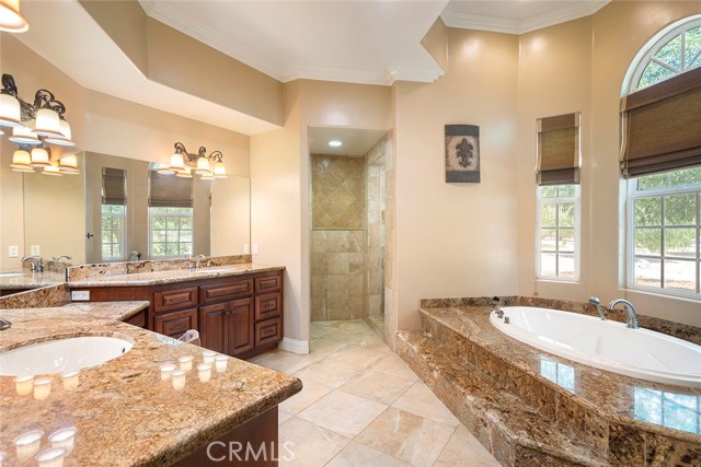 Detail Gallery Image 15 of 74 For 24568 Three Springs Rd, Hemet,  CA 92545 - 5 Beds | 3/1 Baths