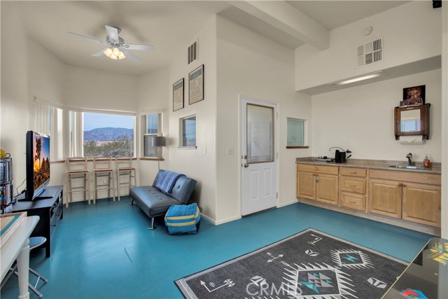 Detail Gallery Image 27 of 48 For 4435 Bullion Ave, Twentynine Palms,  CA 92277 - 4 Beds | 2/2 Baths