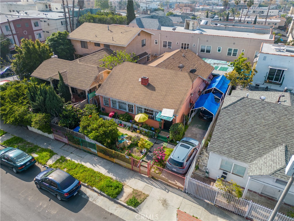 https://media.crmls.org/medias/66912e96-d7c3-4736-9a54-702d5967352a.jpg?preset=X-Large
