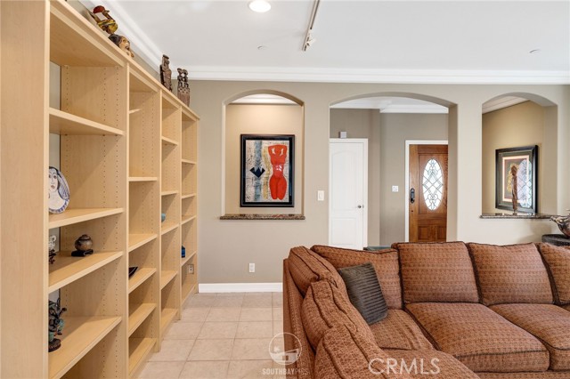 Detail Gallery Image 16 of 47 For 1911 Speyer a,  Redondo Beach,  CA 90278 - 4 Beds | 2/1 Baths