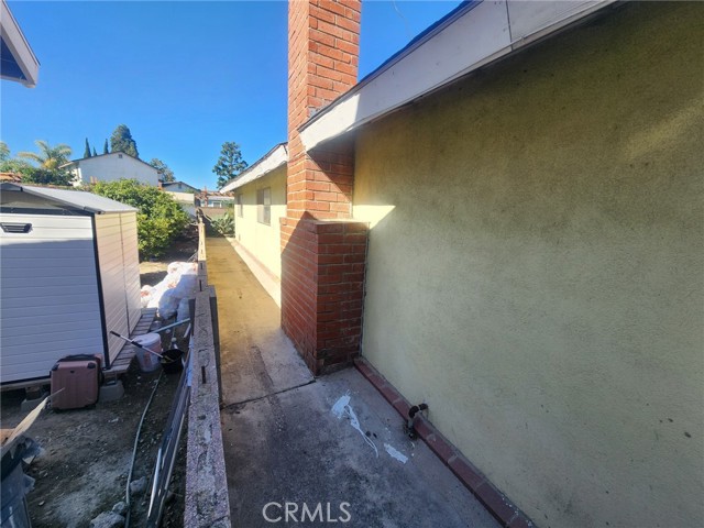 Detail Gallery Image 11 of 13 For 812 N Euclid, Santa Ana,  CA 92703 - 6 Beds | 3 Baths