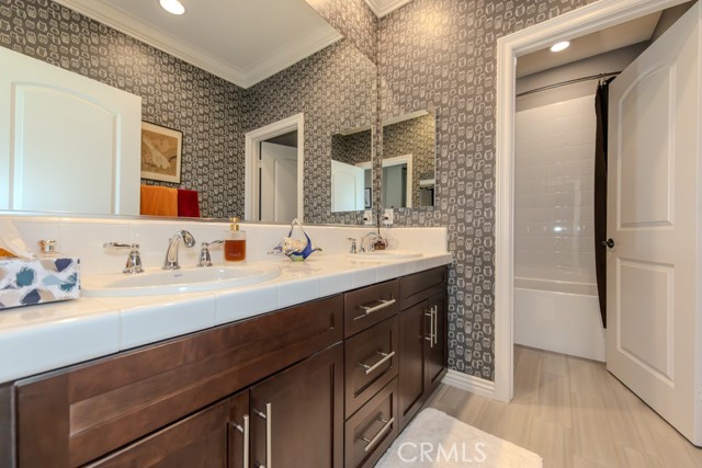 Image 47 of 75 For 30 Vivido St