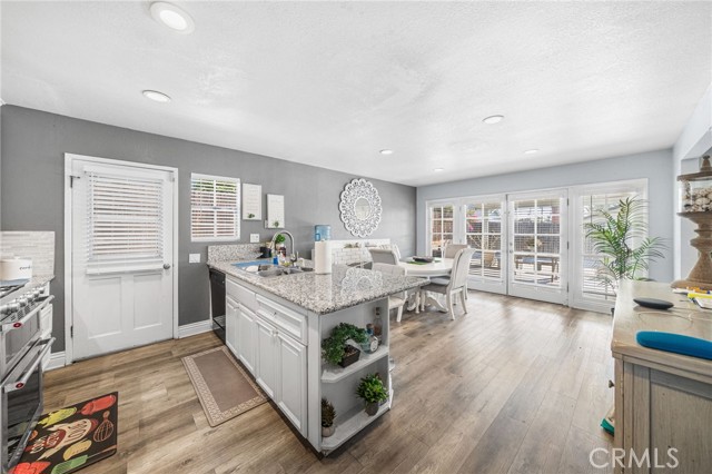 Detail Gallery Image 7 of 30 For 8526 San Vicente, Riverside,  CA 92504 - 3 Beds | 2 Baths