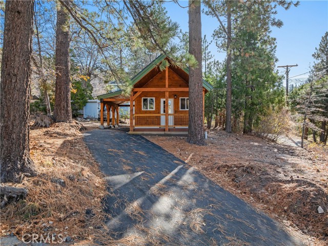 Detail Gallery Image 4 of 43 For 2222 Sierra View Dr, Arrowbear,  CA 92382 - 1 Beds | 1 Baths