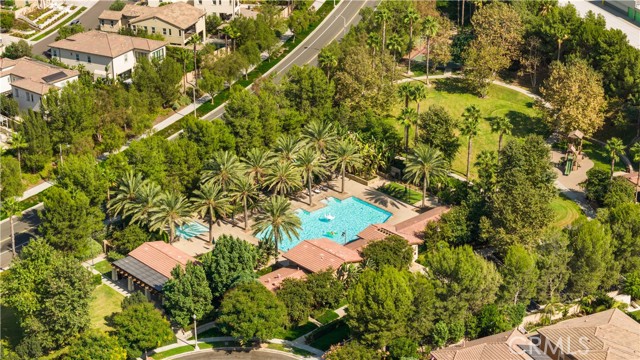 28 Caspian, Lake Forest CA: https://media.crmls.org/medias/6694cdb1-cb95-4571-9690-27aebf6d9b1f.jpg