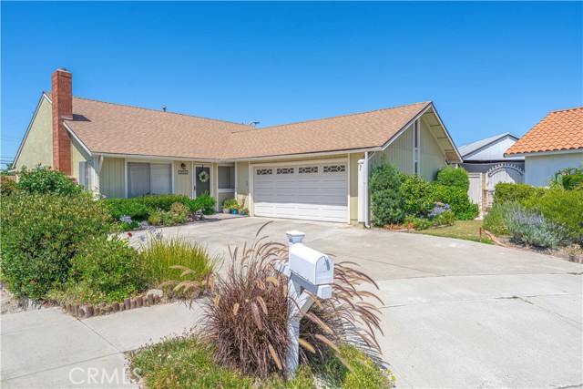 Detail Gallery Image 1 of 42 For 13052 Laramore Ln, Garden Grove,  CA 92843 - 4 Beds | 2 Baths
