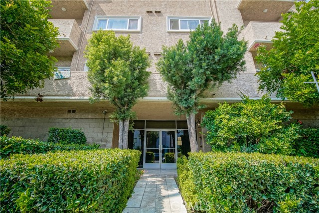 Detail Gallery Image 1 of 1 For 14607 Erwin St #115,  Van Nuys,  CA 91411 - 2 Beds | 2 Baths