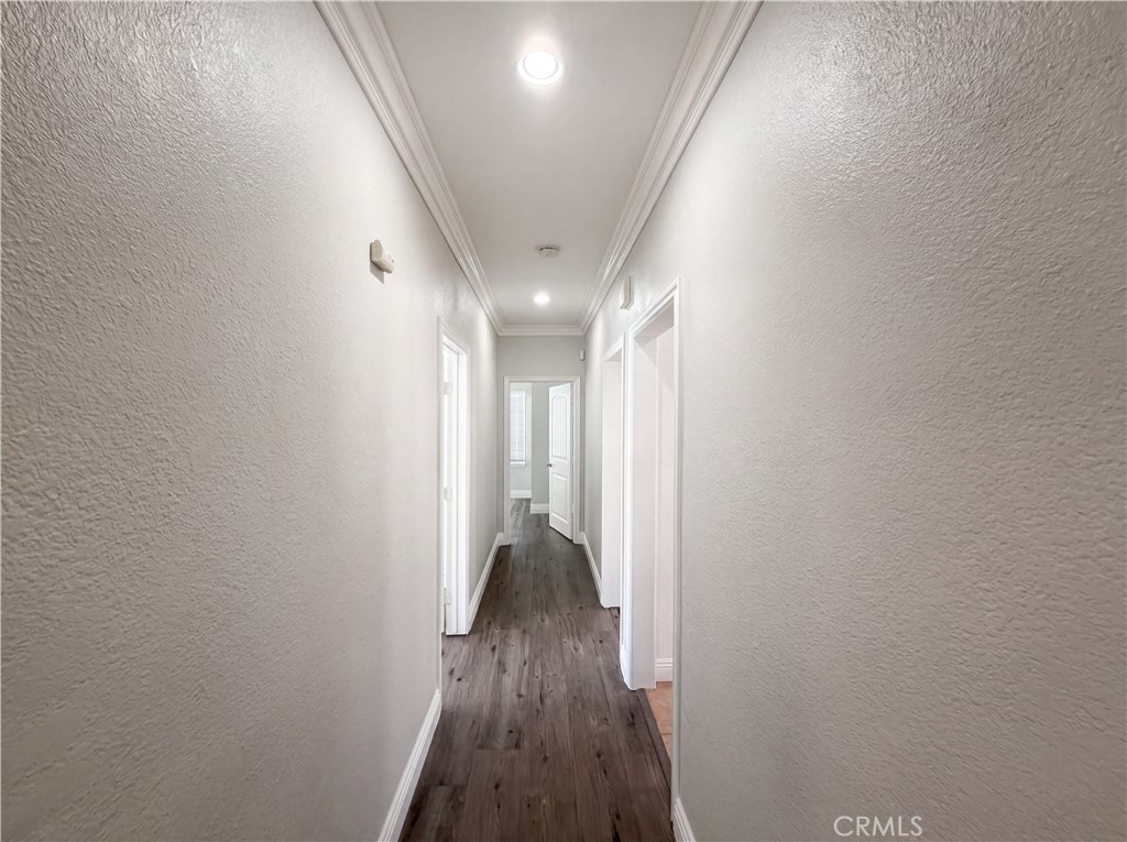 https://media.crmls.org/medias/6695b75e-5357-4b23-a48c-81a7e1021a32.jpg?preset=X-Large