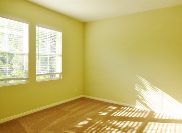 Detail Gallery Image 10 of 14 For 21 Burlingame, Irvine,  CA 92602 - 3 Beds | 2/1 Baths