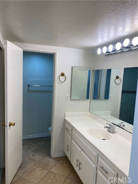 1250 S Brookhurst Street, Anaheim CA: https://media.crmls.org/medias/6697409c-ee06-4e13-9f3a-1cfd450e3076.jpg