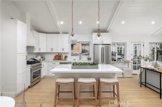 Detail Gallery Image 5 of 16 For 556 Through St, Laguna Beach,  CA 92651 - 4 Beds | 3 Baths