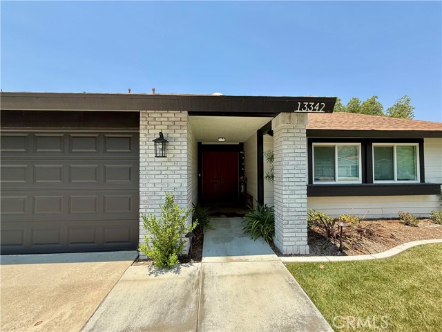 13342 Daffodil, Yucaipa CA: https://media.crmls.org/medias/6697b504-6ebd-43af-91ad-8c168ce6b133.jpg