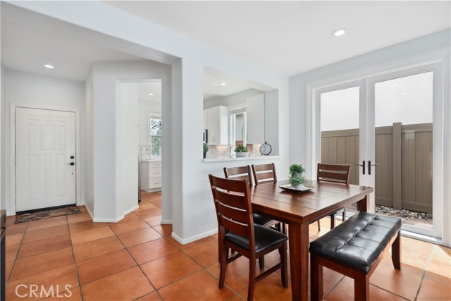 7327 Seafarer Place, Carlsbad CA: https://media.crmls.org/medias/6697ff8f-ccd3-480a-a941-eb795898d909.jpg