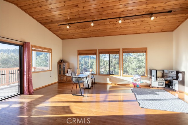 Detail Gallery Image 34 of 41 For 1841 Golden Rod Ave, Big Bear City,  CA 92314 - 4 Beds | 2/1 Baths