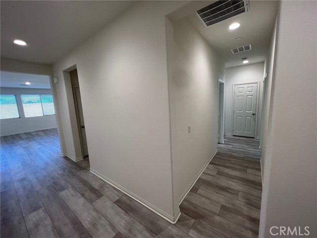 Detail Gallery Image 17 of 18 For 9413 Venetian Way, Jurupa Valley,  CA 92509 - 4 Beds | 2/1 Baths