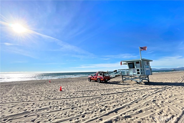 Beach days just 3 blocks away