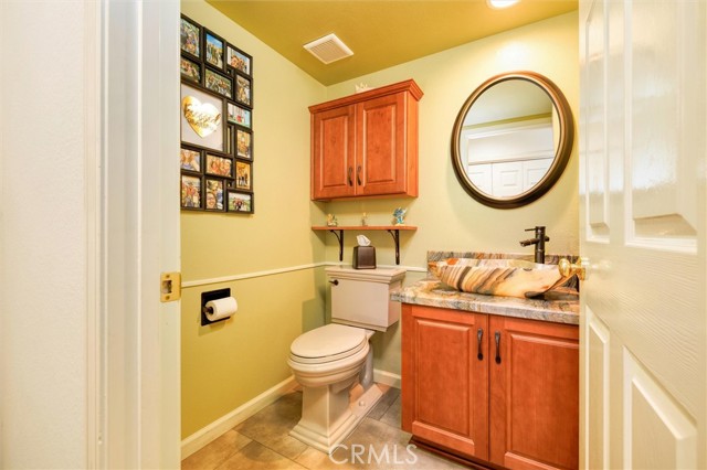 Detail Gallery Image 14 of 30 For 11849 Kathyann St, Sylmar,  CA 91342 - 3 Beds | 2/1 Baths