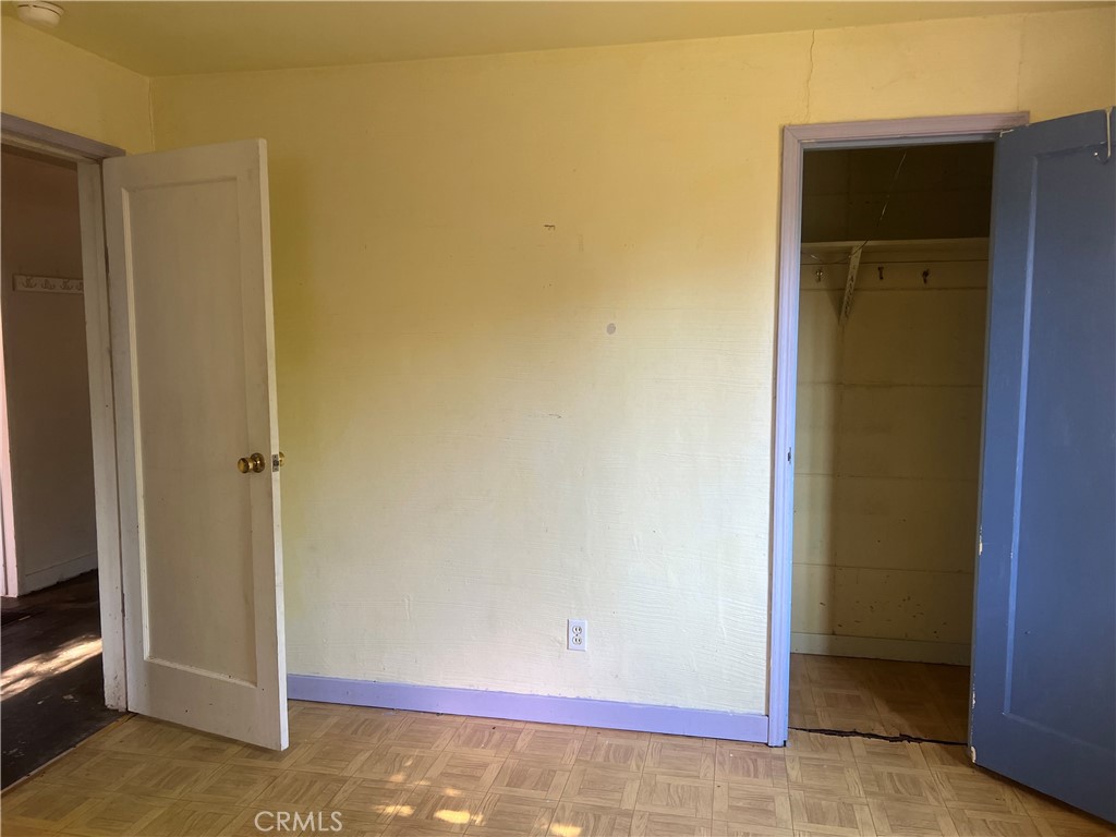 https://media.crmls.org/medias/6698ef46-6b17-4ab8-a0d9-22075b70ec14.jpg?preset=X-Large