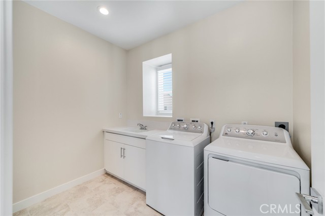 Detail Gallery Image 26 of 42 For 200 Holliston, Lake Forest,  CA 92630 - 4 Beds | 4 Baths