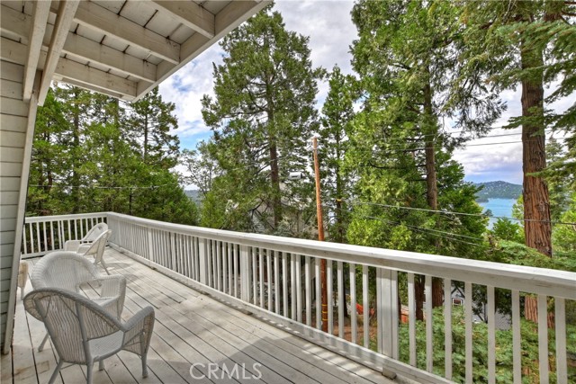 Detail Gallery Image 15 of 48 For 324 Mittry Ln, Lake Arrowhead,  CA 92352 - 2 Beds | 1/1 Baths