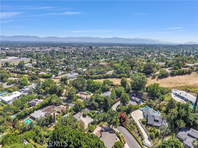 Detail Gallery Image 38 of 41 For 4936 Matula Dr, Tarzana,  CA 91356 - 3 Beds | 3 Baths