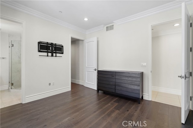 462 S Maple Drive, Beverly Hills CA: https://media.crmls.org/medias/669c035c-a55f-4816-9939-27fb20ad33af.jpg