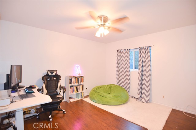 Detail Gallery Image 13 of 15 For 6939 Alabama Ave #112,  Canoga Park,  CA 91303 - 2 Beds | 2 Baths