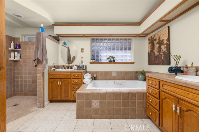 7580 San Andres Avenue, Atascadero CA: https://media.crmls.org/medias/669c5a0a-a9e5-441f-8934-35de8b31b22a.jpg