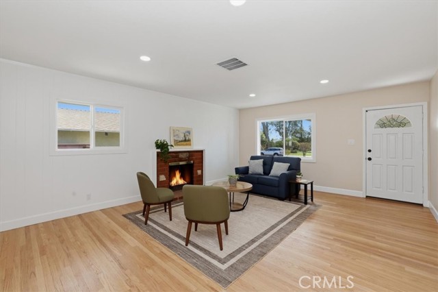 Detail Gallery Image 9 of 44 For 822 W 5th St, Ontario,  CA 91762 - 3 Beds | 2 Baths