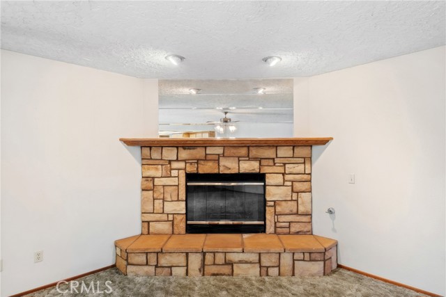 Detail Gallery Image 9 of 38 For 14690 Apple Valley Rd, Apple Valley,  CA 92307 - 3 Beds | 2/1 Baths