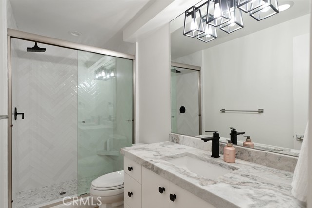 428 21st Pl, Manhattan Beach, California 90266, 3 Bedrooms Bedrooms, ,3 BathroomsBathrooms,Residential,Sold,21st Pl,SB25012241