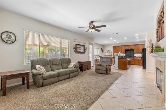 31711 Wintergreen Way, Murrieta CA: https://media.crmls.org/medias/669d1627-a2fe-4638-a353-39bf5e974b13.jpg