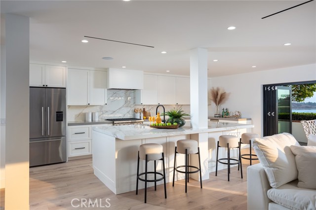 669d4732 5905 4fd5 B9d3 B6d45263a4cd