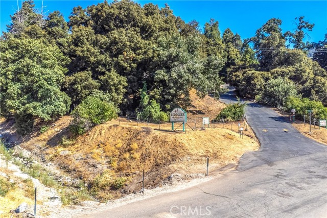 39065 Oak Glen Road, Oak Glen CA: https://media.crmls.org/medias/669d8149-54fb-4fe2-8f8c-235c0f694f11.jpg