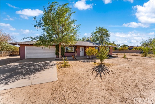 Detail Gallery Image 3 of 31 For 10304 Avenue S, Littlerock,  CA 93543 - 3 Beds | 2 Baths