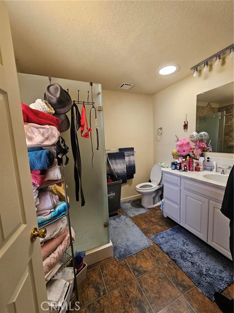 Detail Gallery Image 18 of 24 For 2883 Encina Ave, Mojave,  CA 93501 - 3 Beds | 2 Baths