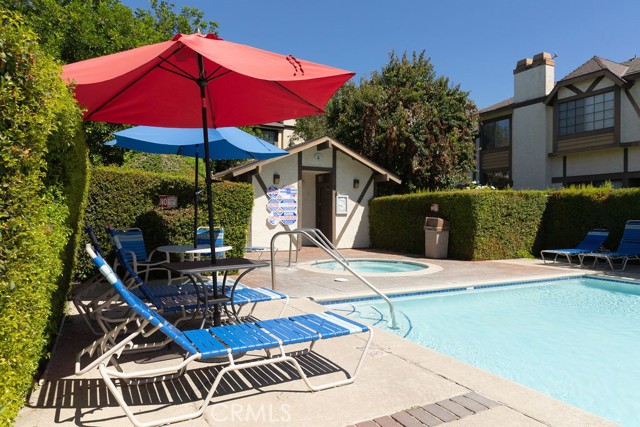 21241 Lassen Street, Chatsworth CA: https://media.crmls.org/medias/669f802c-3853-433b-a20a-6c2e692677e5.jpg
