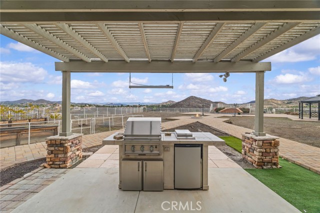 Detail Gallery Image 36 of 54 For 101 via De La Valle, Lake Elsinore,  CA 92532 - 4 Beds | 2/1 Baths