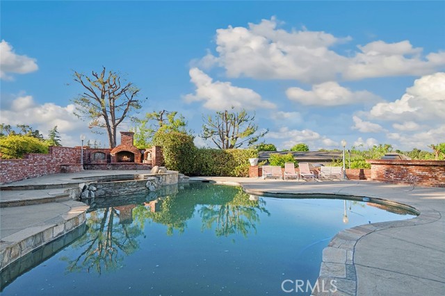 42580 Avenida Escala, Murrieta CA: https://media.crmls.org/medias/669fd641-9016-4ce8-9f97-6aa5b2a4784e.jpg