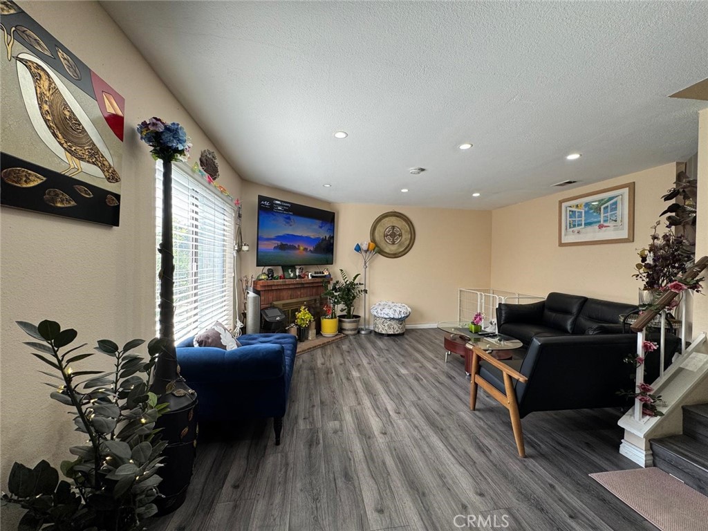 669feae9 A11e 4d74 9c8d E6808d248b0f