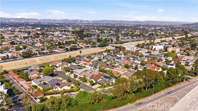 Detail Gallery Image 30 of 33 For 5104 Lindblade, Culver City,  CA 90230 - 3 Beds | 2 Baths