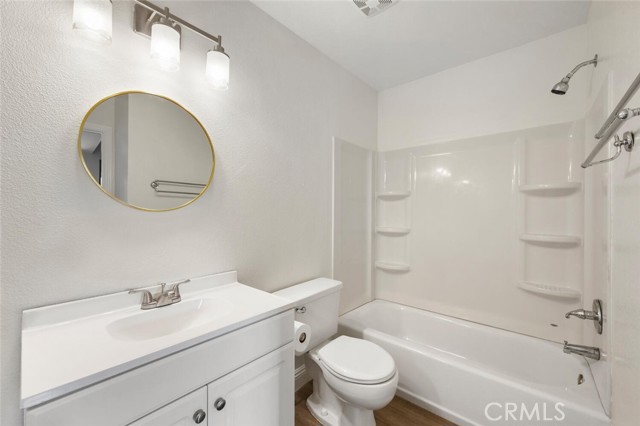 1048 Calle Del Cerro, San Clemente CA: https://media.crmls.org/medias/66a17596-e80d-469a-98b4-79a62199b75b.jpg
