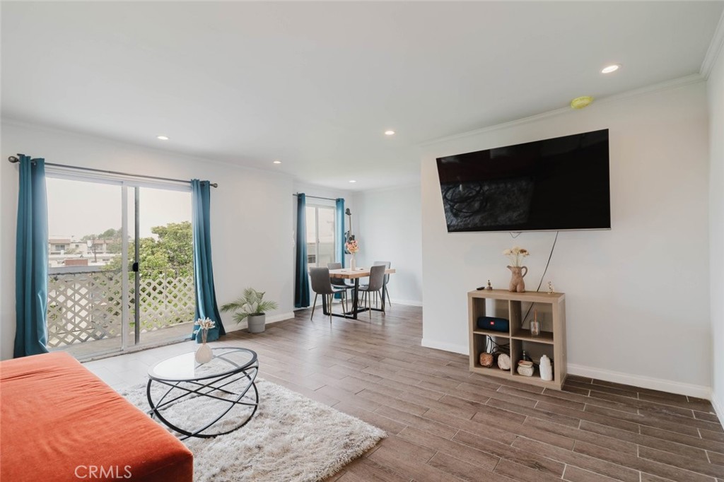 3734 S Canfield #330
